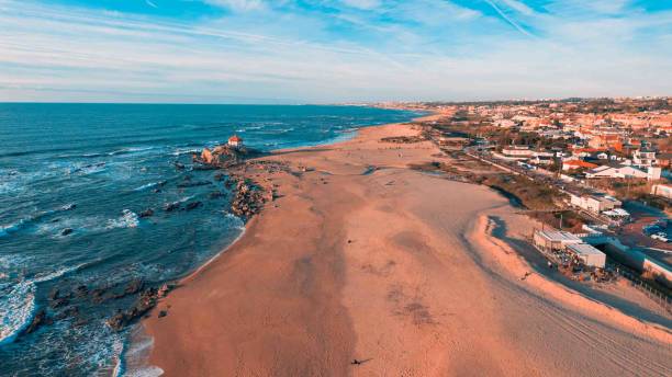 istock Sr da Pedra Miramar - Porto City 1965049259