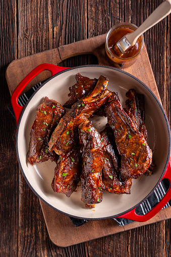 Country Style Pork Ribs with Barbecue Sauce