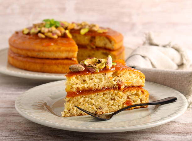 Apricot pistachio and olive oil cake - foto de acervo