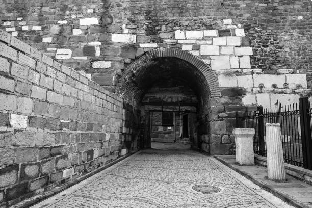 istock Ankara Castle and the houses inside 1965699377