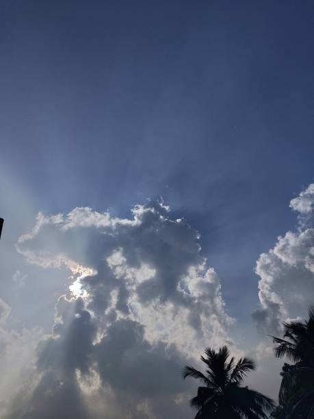istock Frog-shaped clouds appear in the morning sky 1966514079