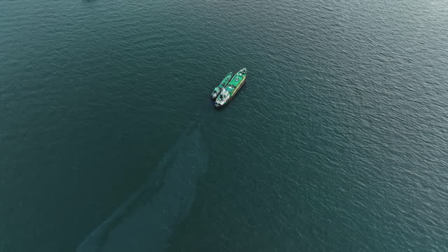 Oil leak from Ship, industrial petroleum products Vessel