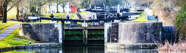 A view of the Grand Union Canal at Hatton Locks. Near to the town of Warwick this flight of locks takes the canal down the south side of the Birmingham Plateau.