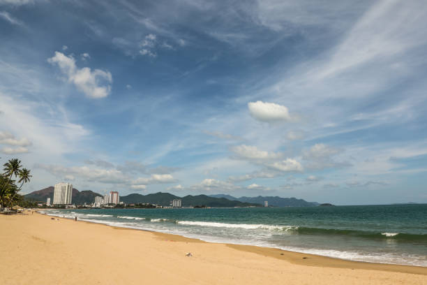 istock Sea and the island 1969136015
