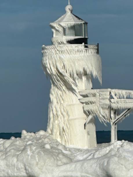 istock St Joseph MI Lighthouse in Winter 1970254910