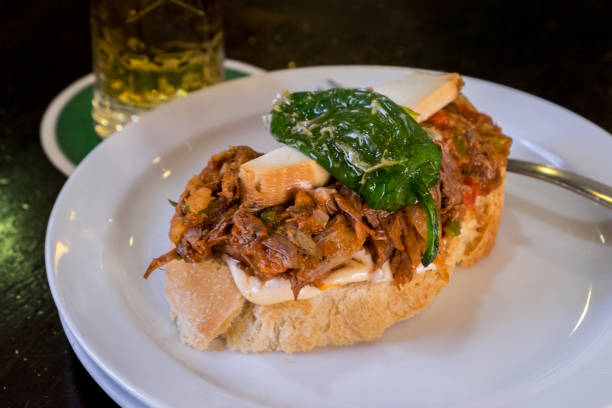 Montadito with meat and pepper