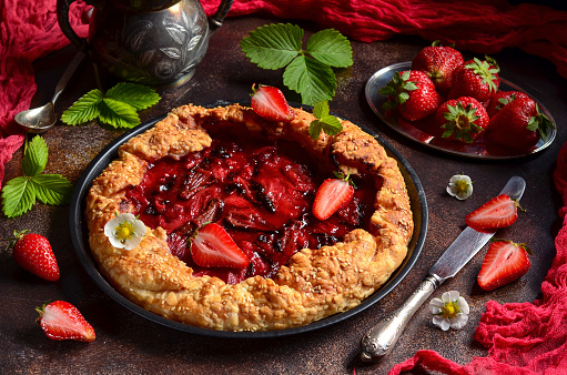 Afternoon Tea, Backgrounds, Baked, Baked Pastry Item,  Crumble - Dessert, food and drink, dessert, Cobbler, Oats - Food,\nRaspberry, Red Currant, Cherry crumble, Cake, Sweet Pie, Tart - Dessert,  Berry Fruit, Crumb