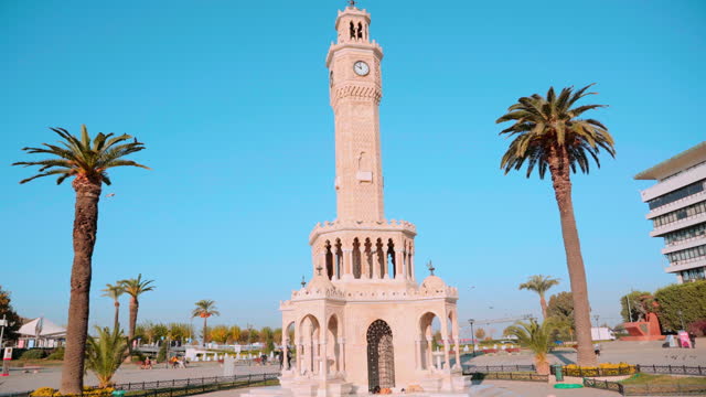 Clock tower in Izmir, Konak Square