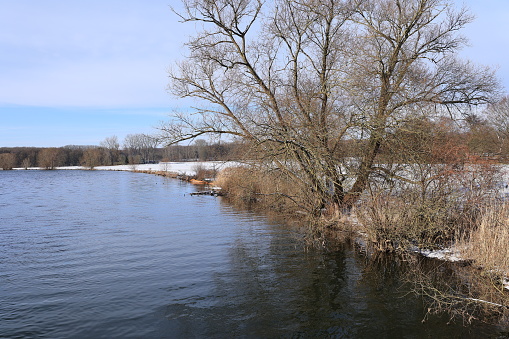 Januar 20, 2024, Iserlohn: Winter landscape on the Ruhr near Iserlohn in the Sauerland