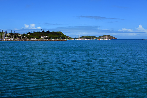 Nouméa, South Province, Grande Terre, New-Caledonia: Moselle Bay seen from the downtown waterfront - Pointe de L'Artillerie (Artillery headland), with Port Moselle Marina on the left.