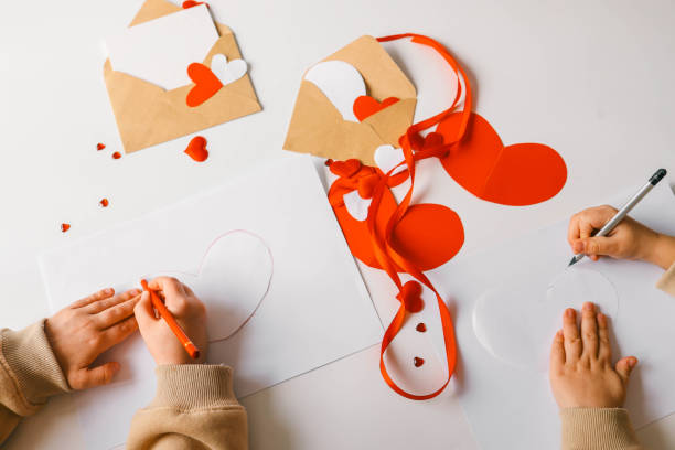 istock Child doing creativity for mother, holiday concept 1971283947