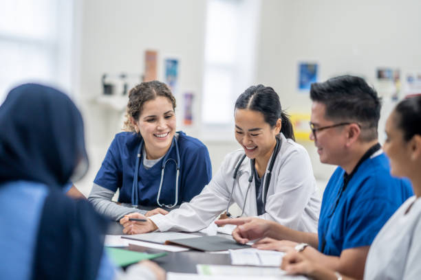 istock Medical Professionals Team Meeting 1971327802