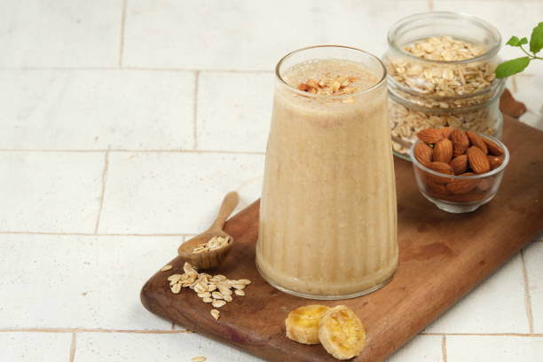 istock Banana Oatmeal Smoothie 1971528458