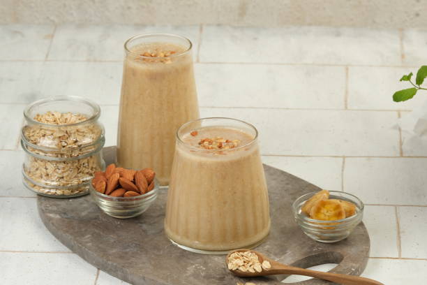 istock Banana Oatmeal Smoothie 1971530507