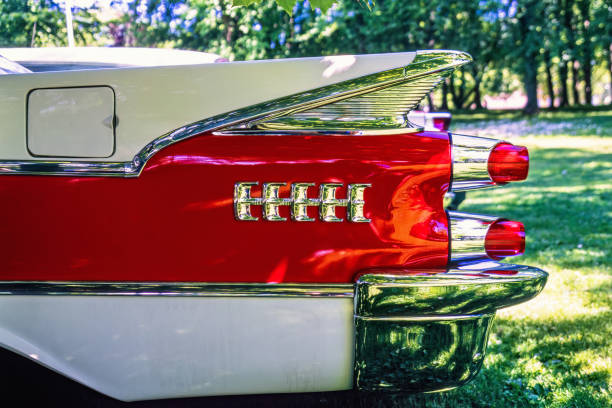 Wing on an old american classic car Wing on an old american classic car car classic light tail stock pictures, royalty-free photos & images