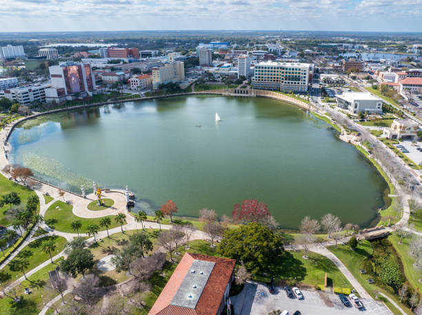 istock Lakeland, Florida Skyline and Lake 1973363989