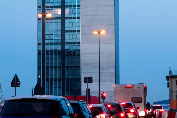 Traffico serale nella città di Marghea, Venezia