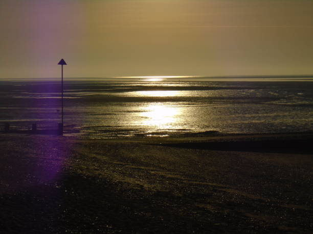 A sunset view of the beautiful Thames River