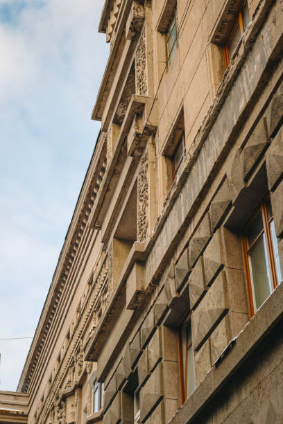 istock Old house in St. Petersburg 1975776026