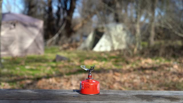 Boiling Steel Pot Taken Off Ultralight Mini Gas Stove for Camping