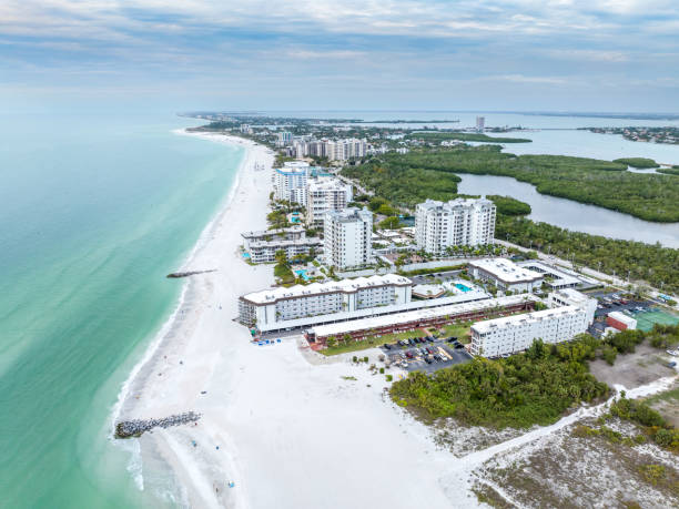 istock Lido Key, Florida Beach Aerial View 1975930651
