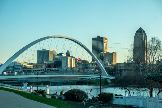 istock morning in des moines iowa 1976277002