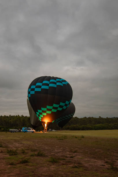 istock Hot air ballon ride over the Hunter Valley 1976928270