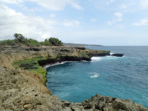 istock Devil's Tears in Lembongan Island 1977380467