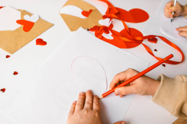 istock Child doing creativity for mother, holiday concept 1978594161