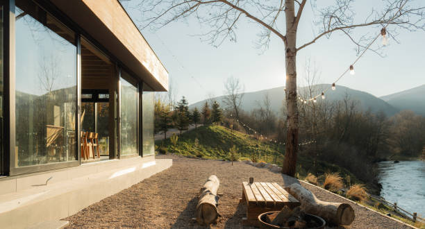 istock Exterior of a cabin house 1979385462