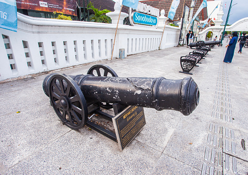 Cannons left over from the colonial era have been used as street art decorations in the zero kilometer area of ​​Jogjakarta. This area is a famous tourist destination in Jogjakarta, Indonesia.