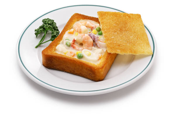 coffin bread, Taiwanese food.It is white bread that has been fried in oil, with the center hollowed out and stuffed with seafood chowder.