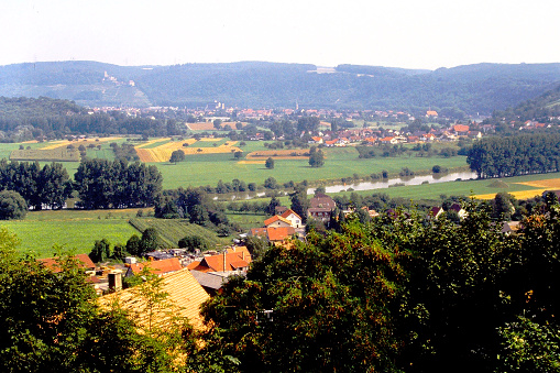 The small village at the edge of the valley crossed by the Rhone, facing the city of Montélimar.