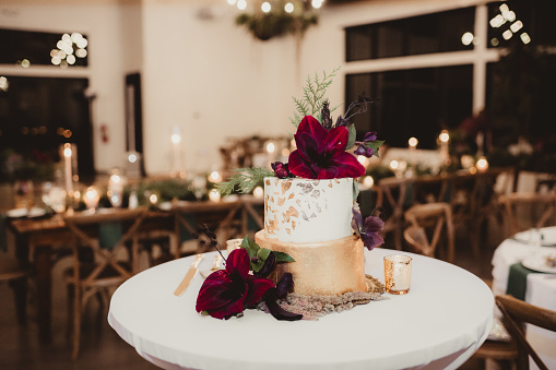 Elegant wedding cake at a wedding reception