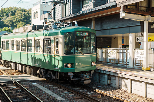 Enoshima Dentetsu train Line in Kamakura, Japanese railway connects Kamakura in Kamakura with Fujisawa Station in Fujisawa, Kanagawa. Landmark attraction near Tokyo. Kanagawa, Japan, 16 November 2023