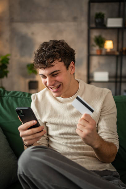 istock I love online shopping 1982473680
