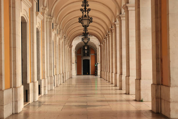 istock Covered walkway at the Praca Do Comercio, Lisbon, Portugal 1983010204