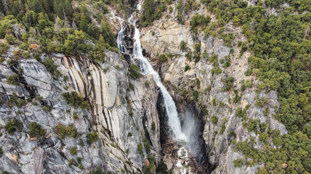 istock Yosemite national park valley 1983028770