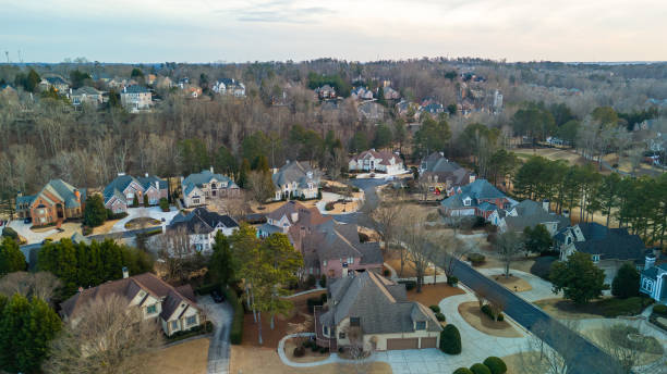 aerial view of an upscale subdivision - satellite view aerial view cityscape suburb photos et images de collection