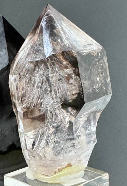 istock Skeleton quartz, Site: Namibia, Gobobose Mountains, western Brandberg 1984506255