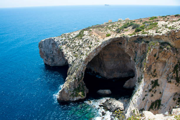 istock Blue Grotto Sea Caves 1984540064