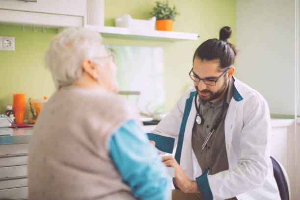 istock Doctor consulting her patient 1984940247
