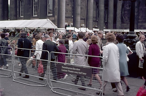 London, England, UK, 1972. Visitors wait in a queue for the Tutankhamun exhibition at the British Museum in London.