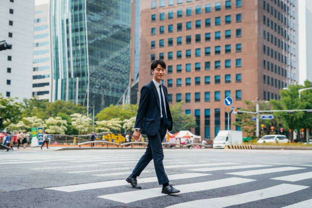istock Korean businessman in full suit 1985173060