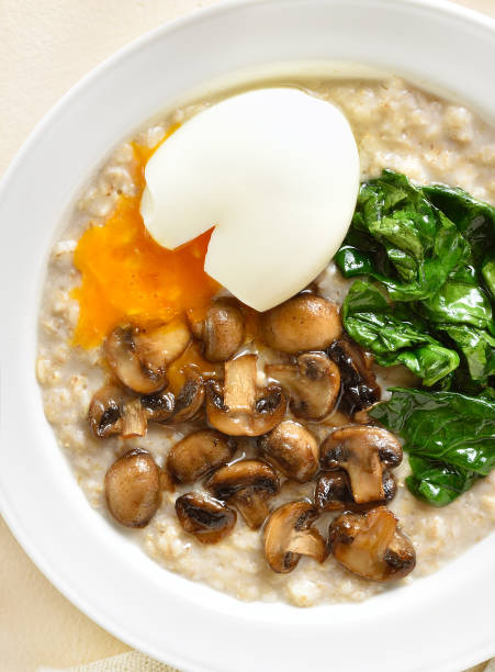 istock Mushroom and spinach oatmeal 1985178863