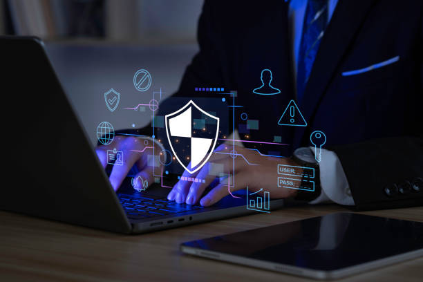 businessman using laptop computer with digital padlock on internet technology networking. cybersecurity concept, user privacy security and encryption, secure internet access future technology and cybernetics, screen padlock. - sigorta stok fotoğraflar ve resimler