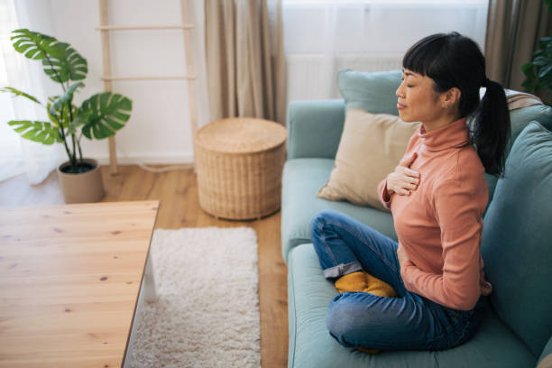 istock Japanese woman meditates 1985878624