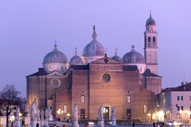 Basilica chapels - foto stock