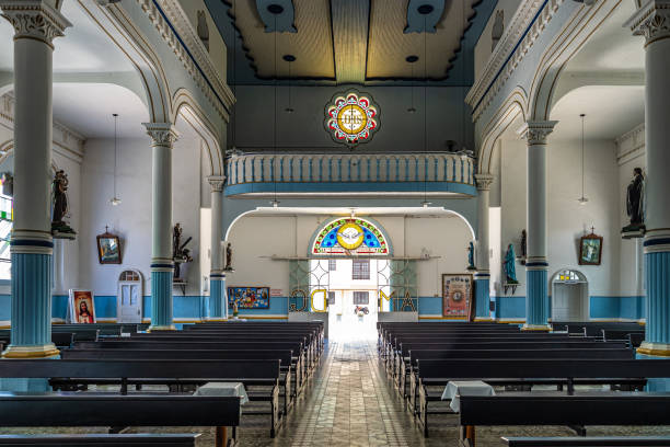 interior of church of saint virgilio at nova trento, santa catarina, brazil. - piazza nova stock-fotos und bilder