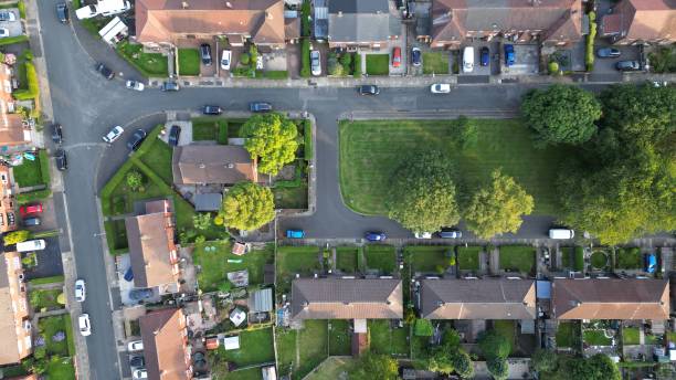 istock Streets of UK 1988173300